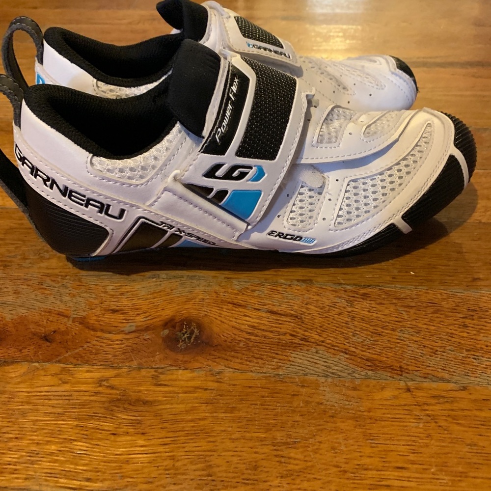 Louis Garneau triathlon cycling road shoe